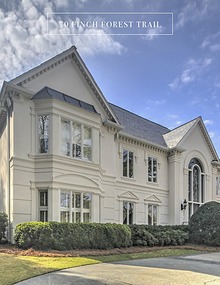 Perfectly Renovated Light-Filled Estate